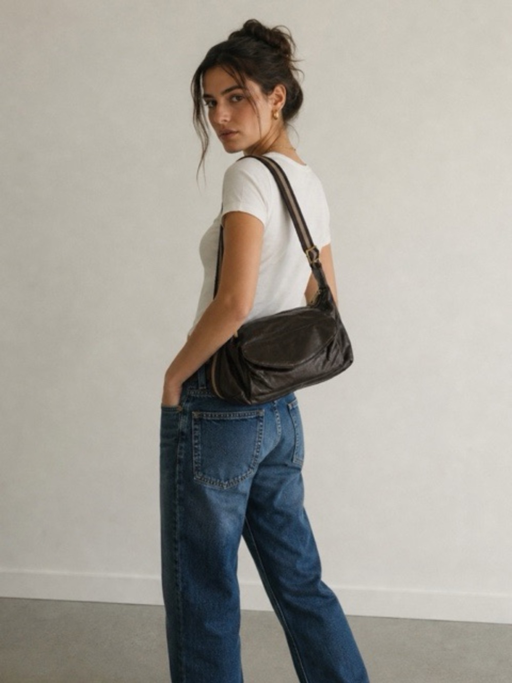 Vintage Bally Chocolate Brown Leather Shoulder Bag | 90s Minimalist Y2K Hobo